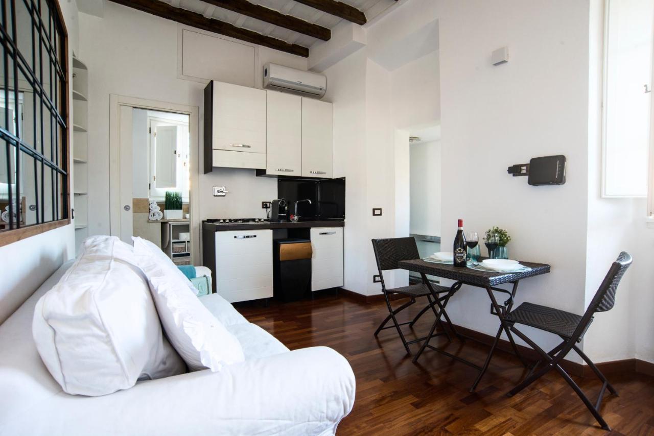 Navona New Charme Art Apartament Roma Ngoại thất bức ảnh